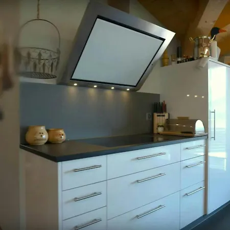 Modern 4 Bedroom Penthouse Aldo Apartment